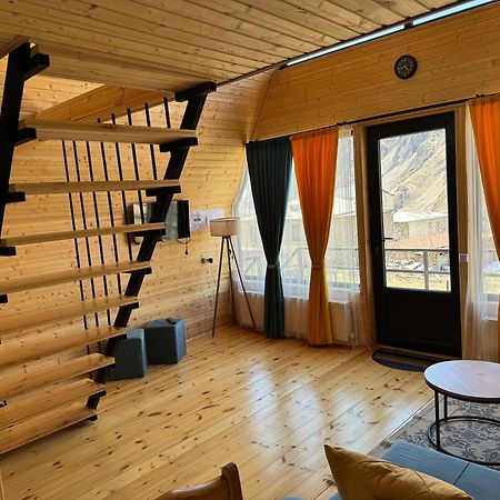 Qusha Cottage Kazbegi Eksteriør billede